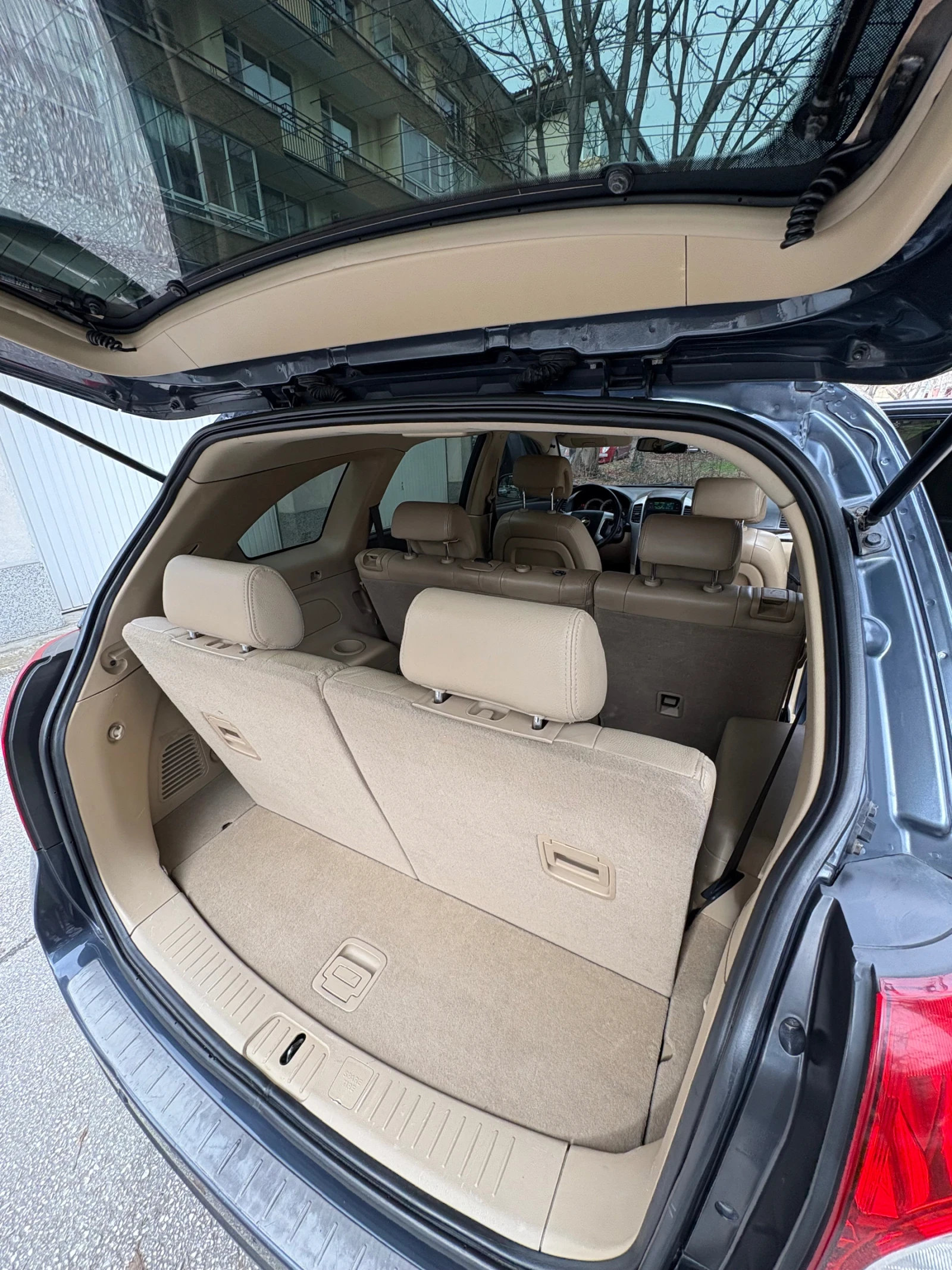 Chevrolet Captiva 2.0d 4х4 ОТЛИЧНО СЪСТОЯНИЕ, снимка 10 - Автомобили и джипове - 53612221