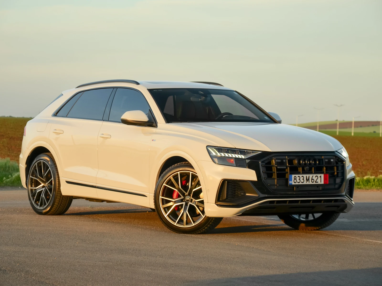 Audi Q8 QUATTRO PRESTIGE 55 TFSI, снимка 2 - Автомобили и джипове - 54577038
