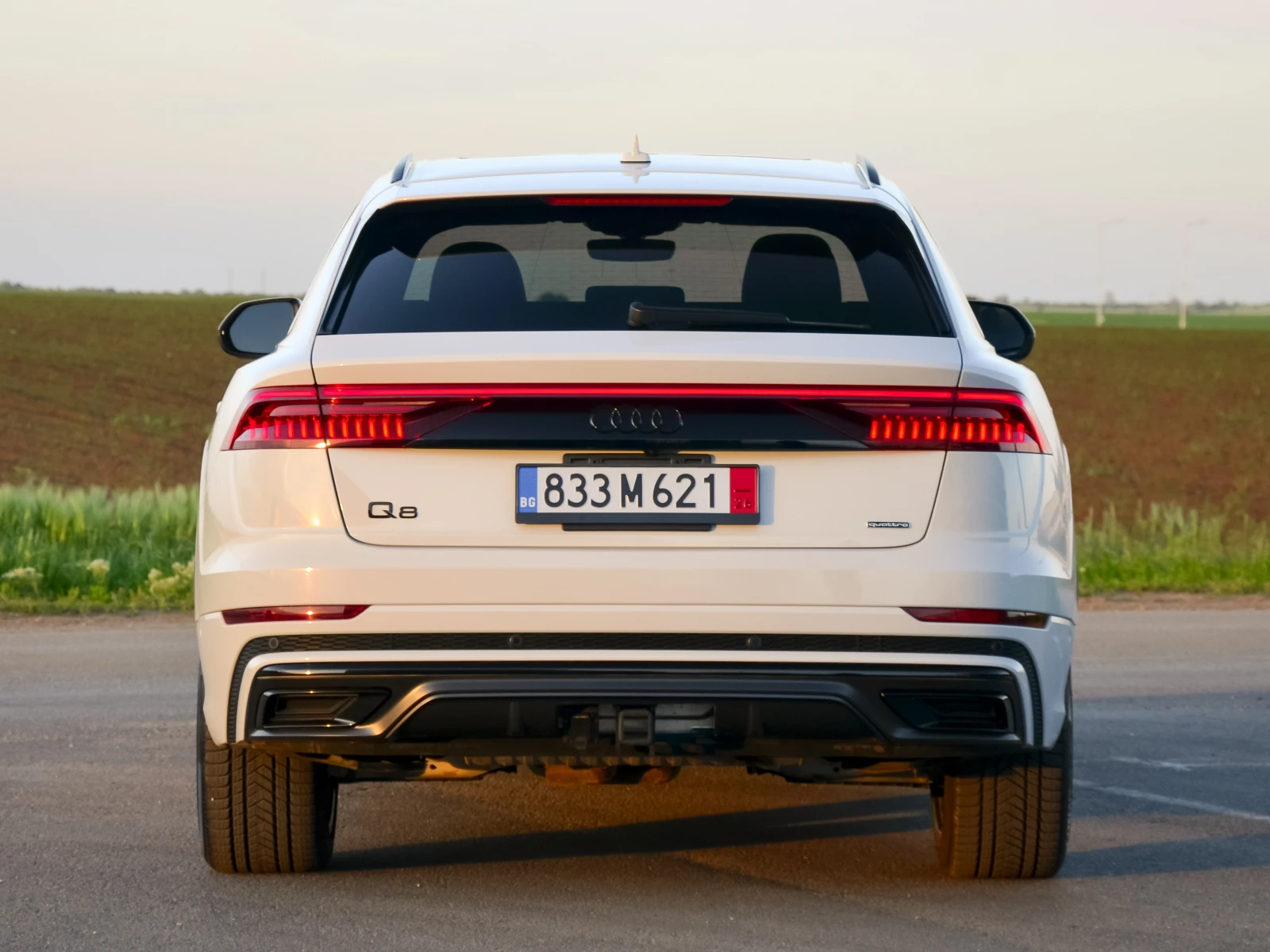 Audi Q8 QUATTRO PRESTIGE 55 TFSI, снимка 4 - Автомобили и джипове - 54577038