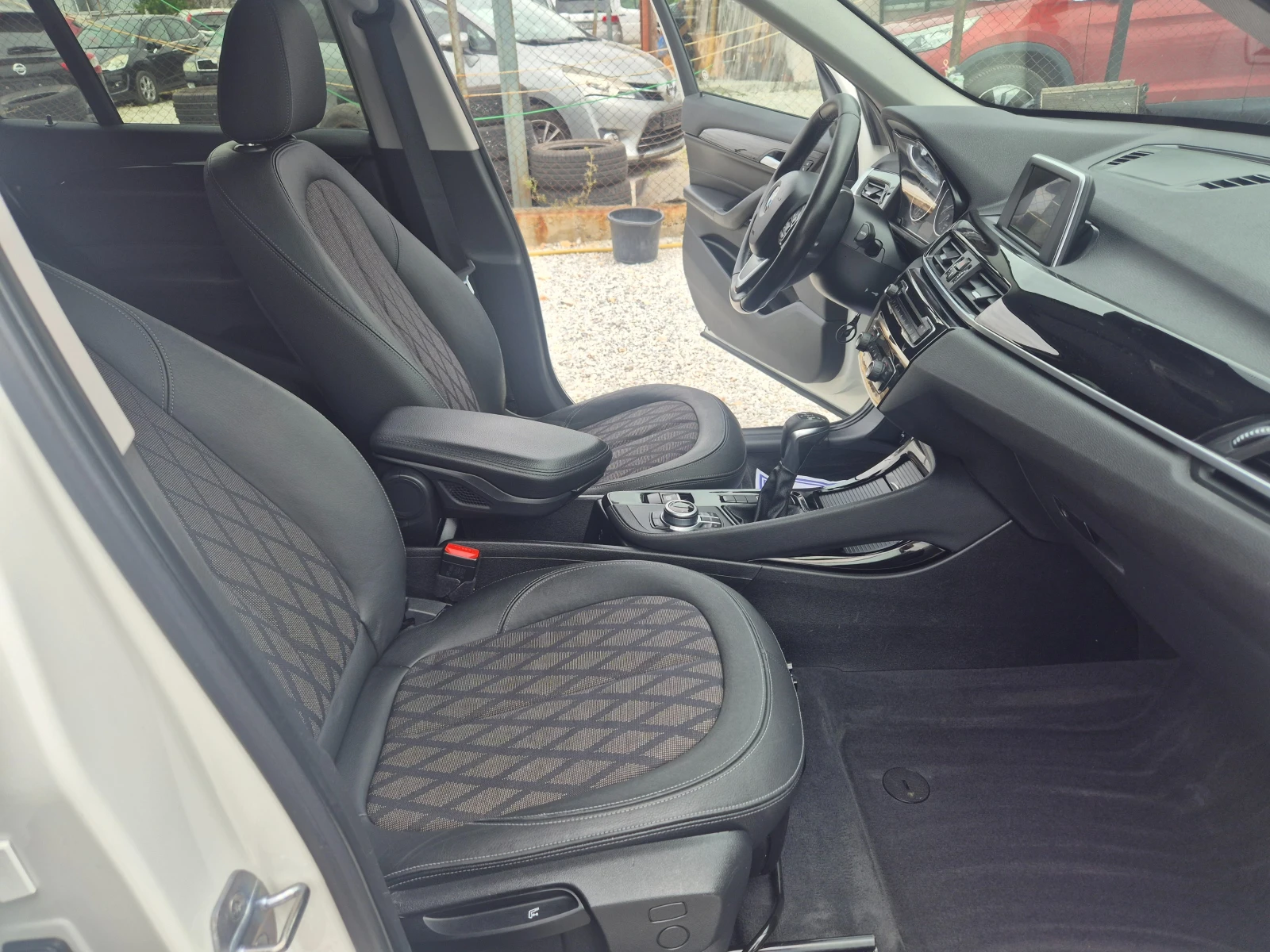BMW X1 2.0 d Sport 150 kc, снимка 12 - Автомобили и джипове - 54904514