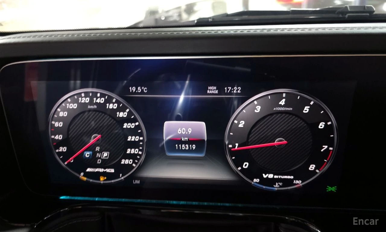 Mercedes-Benz G 63 AMG DISTRONIC* BURMESTER* МАСАЖ* 360 CAM* ОБДУХВАНЕ* , снимка 10 - Автомобили и джипове - 55224771