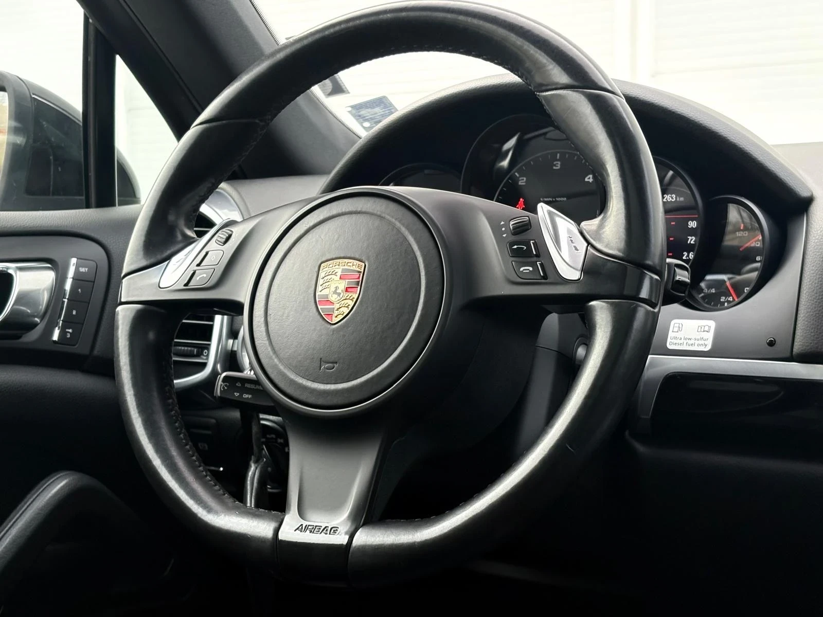 Porsche Cayenne 3.0 Diesel- ОБСЛУЖЕН , снимка 7 - Автомобили и джипове - 55887340