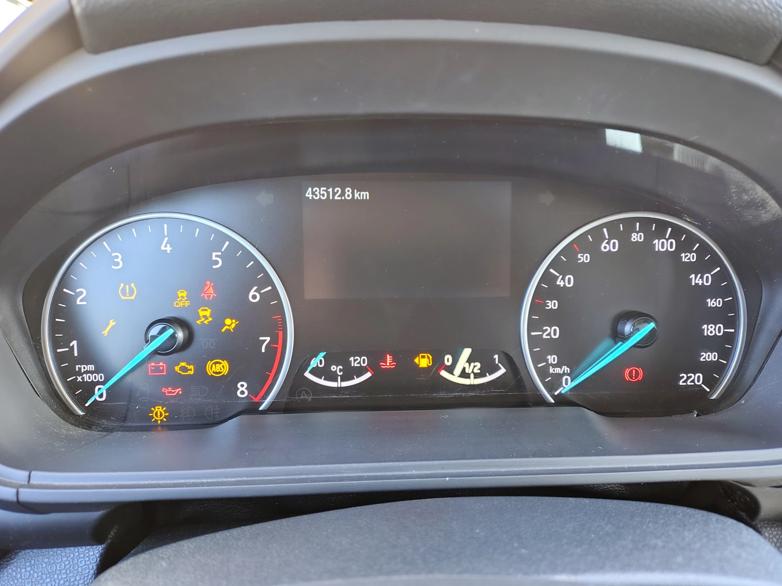 Ford EcoSport ST Line, снимка 15 - Автомобили и джипове - 56418935