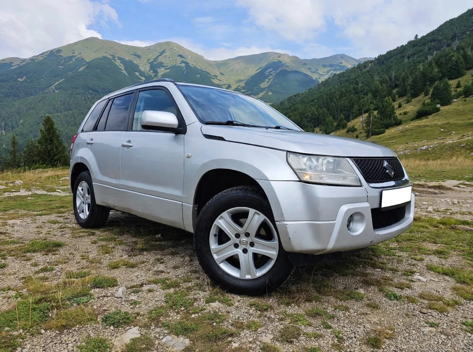 Suzuki Grand vitara 2.0 , снимка 2 - Автомобили и джипове - 56524052