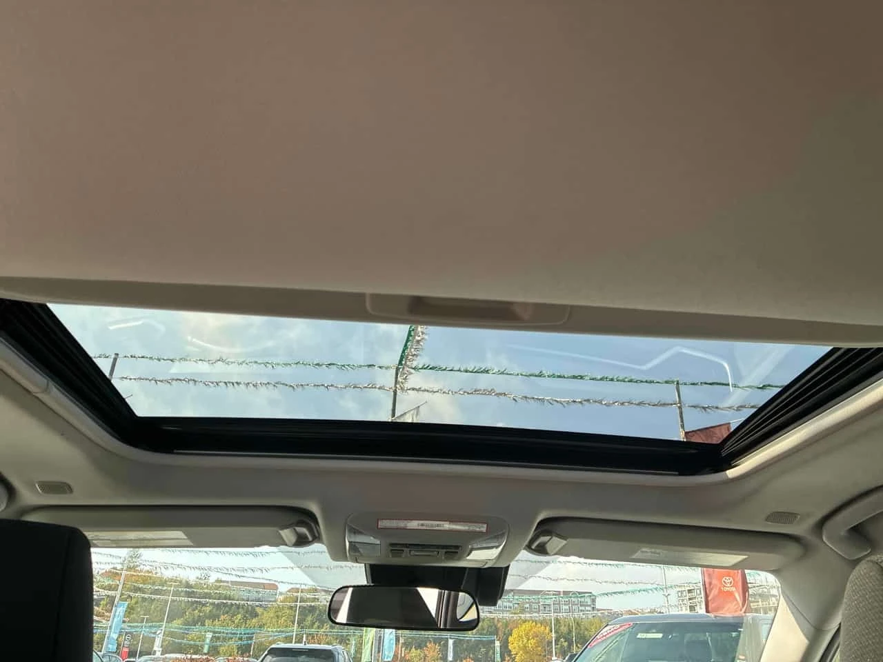 Toyota Rav4 * Hybrid XLE * CARFAX * ��� ������������ ������ | Mobile.bg � ����������� 12