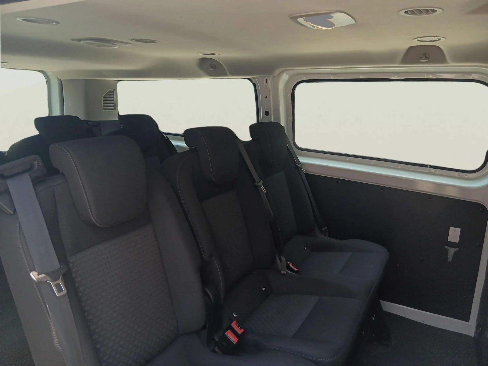 Ford Transit Custom 2.0L EcoBlue, снимка 11 - Бусове и автобуси - 55213442
