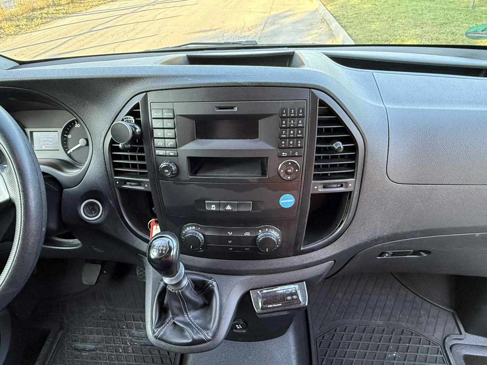 Mercedes-Benz Vito 114, 2.2 CDI, снимка 11 - Бусове и автобуси - 55509957