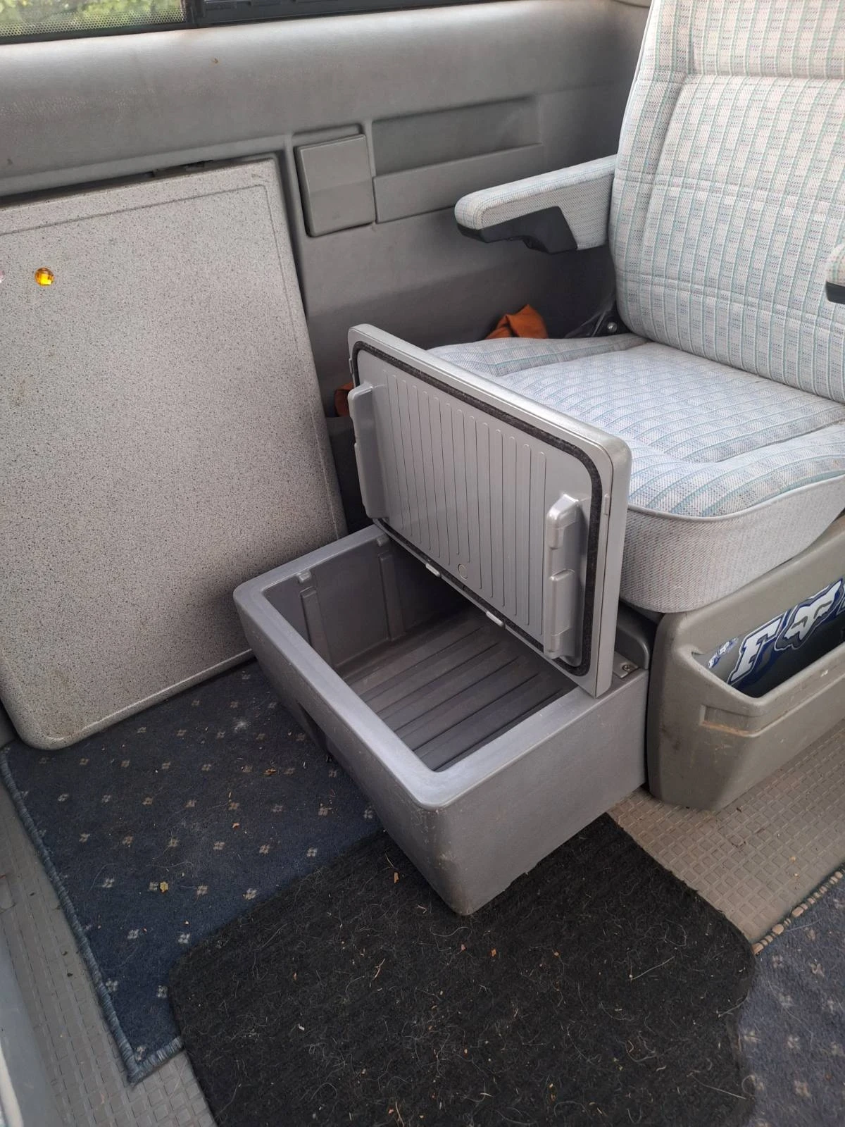 VW T4 Мултиван , снимка 14 - Бусове и автобуси - 56728935