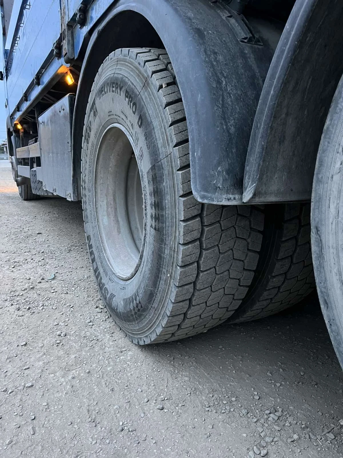 Volvo Fh 12 Бордови Кран, снимка 8 - Камиони - 56057183