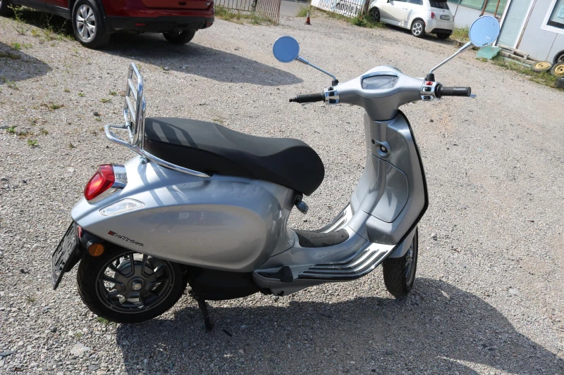 Vespa Primavera 125 E, снимка 4 - Мотоциклети и мототехника - 52354825