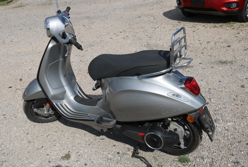 Vespa Primavera 125 E, снимка 2 - Мотоциклети и мототехника - 52354825