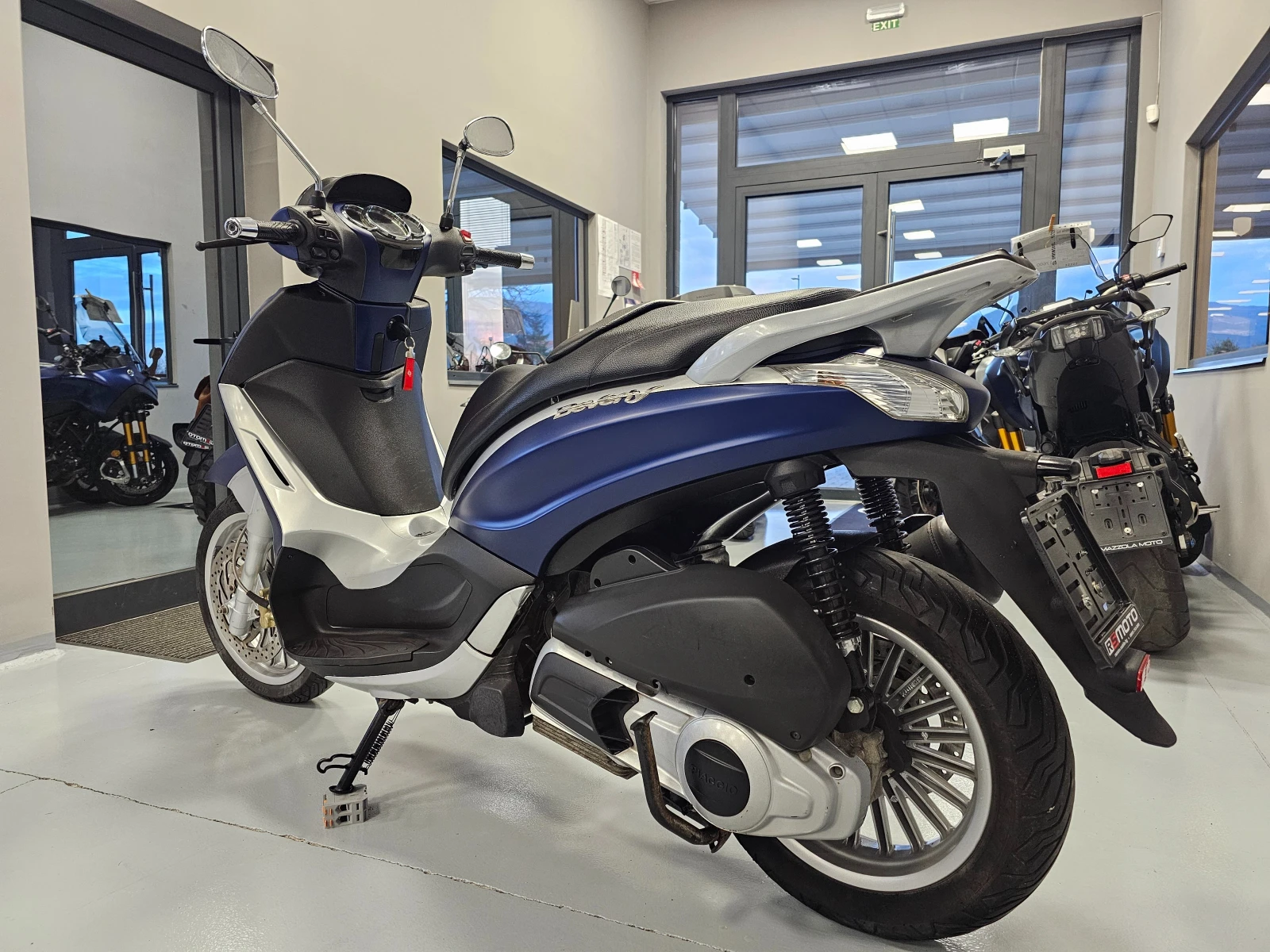 Piaggio Beverly 300ie, Colour Matte Blue Pearl! - изображение 6