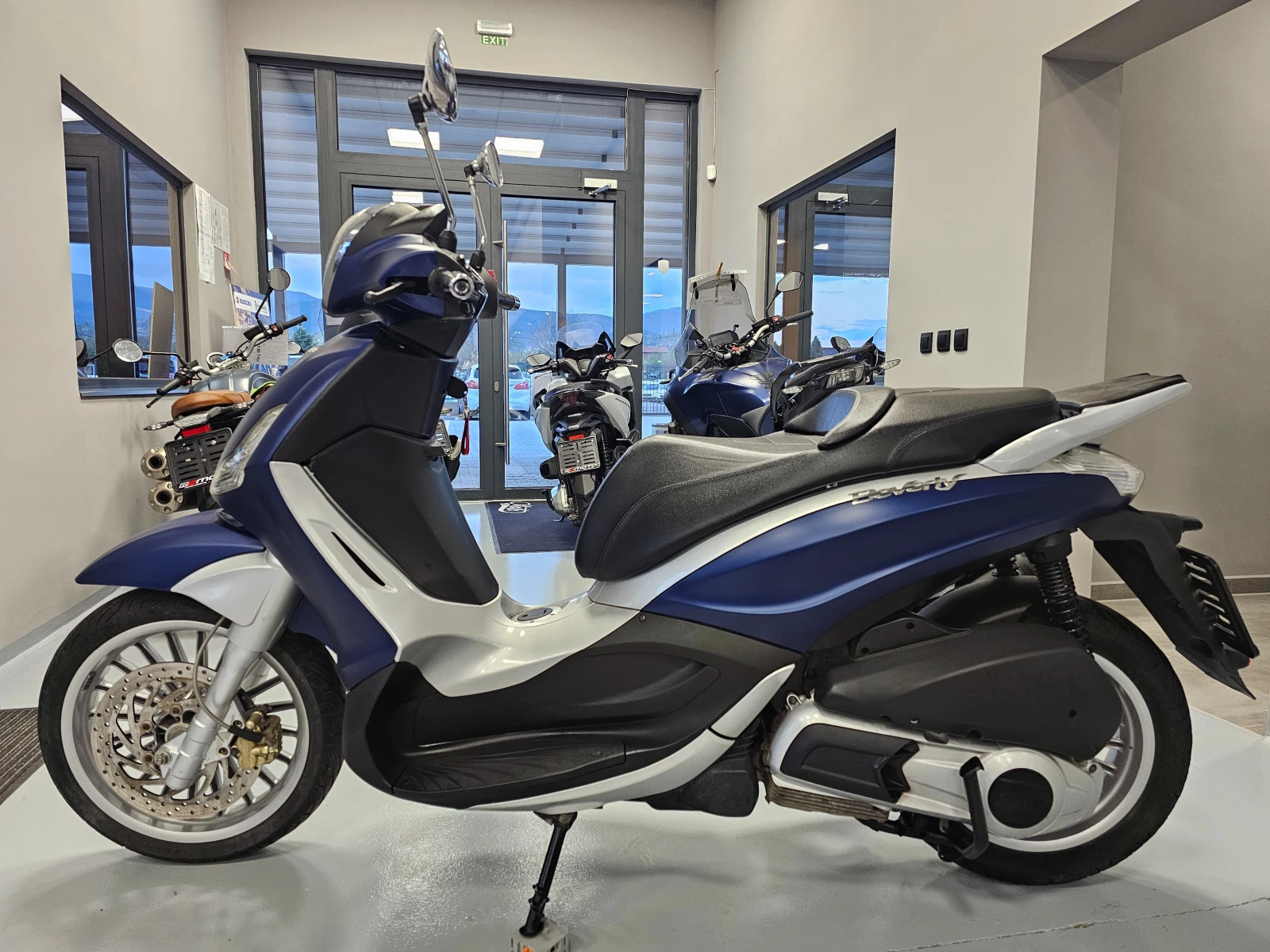 Piaggio Beverly 300ie, Colour Matte Blue Pearl! - изображение 7
