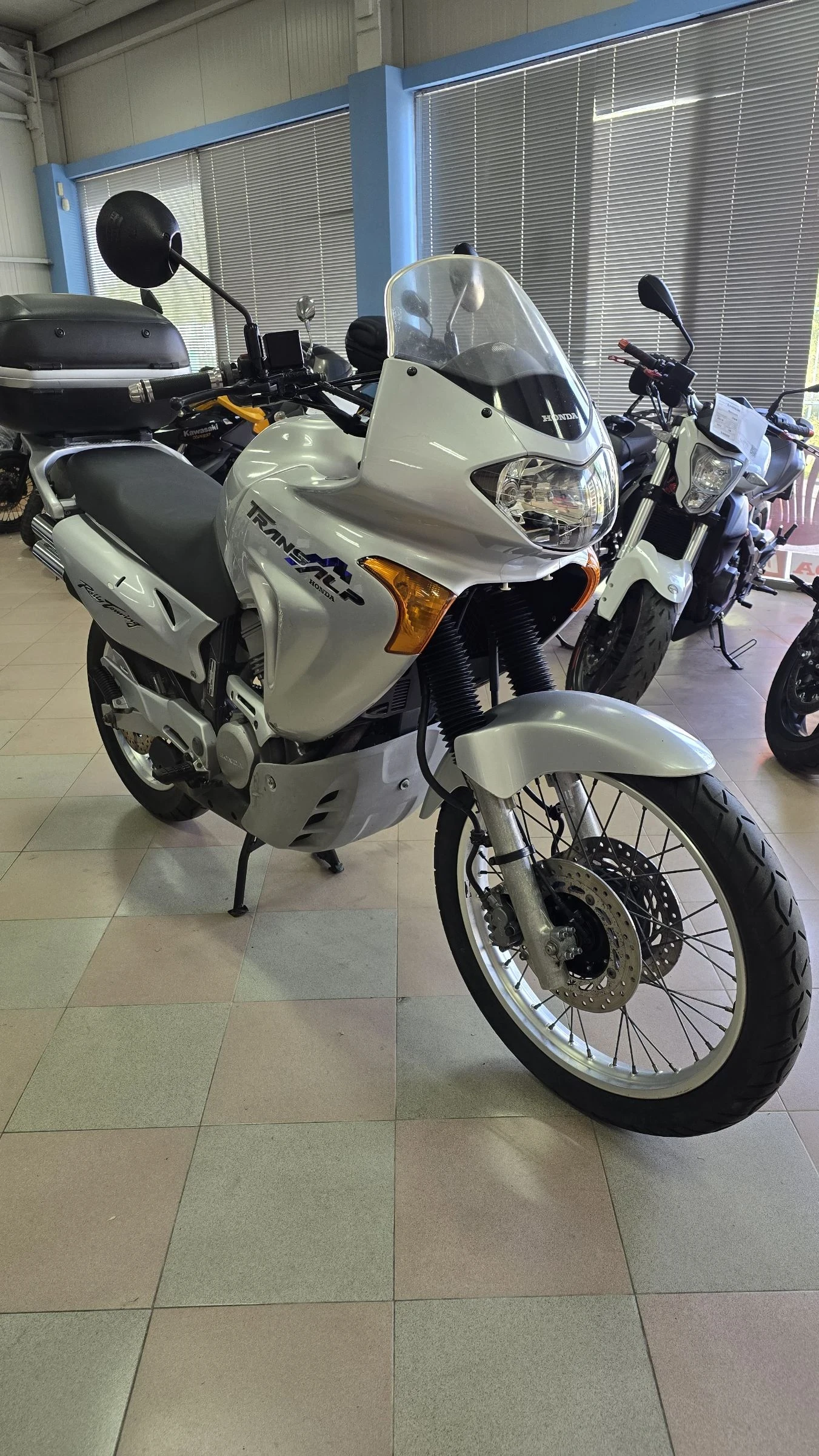 Honda Xlv 650 Transalp Лизинг !, снимка 3 - Мотоциклети и мототехника - 54734587