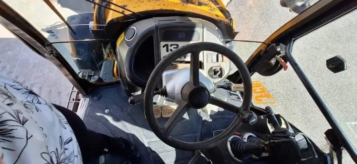Багер JCB 3CX - изображение 2