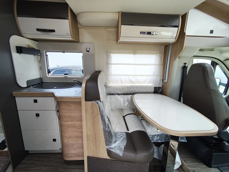 Кемпер Fiat Ducato Mobilvetta Kea P85, снимка 13 - Каравани и кемпери - 53072390