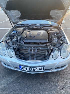 Mercedes-Benz E 200 Седан, снимка 10 - Автомобили и джипове - 44118250