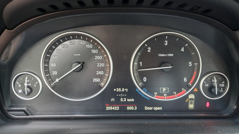 BMW 530 FULL X-DRIVE 258кс ИЗКЛЮЧИТЕЛНА СЕРВИЗ КНИЖК УНИКТ, снимка 9 - Автомобили и джипове - 24472777