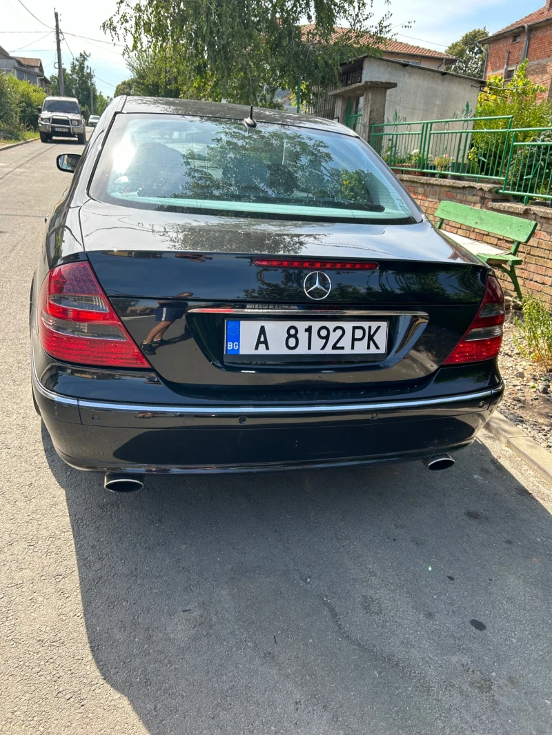 Mercedes-Benz E 320 3.2 CDI, снимка 12 - Автомобили и джипове - 47476820