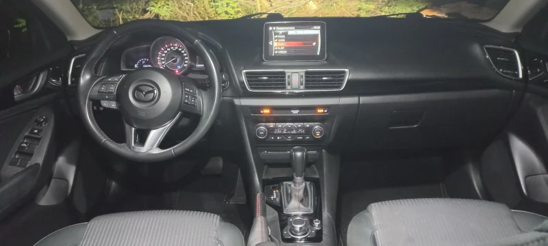 Mazda 3 2.0 SkyActiv-G - Automatic, снимка 14 - Автомобили и джипове - 48156673