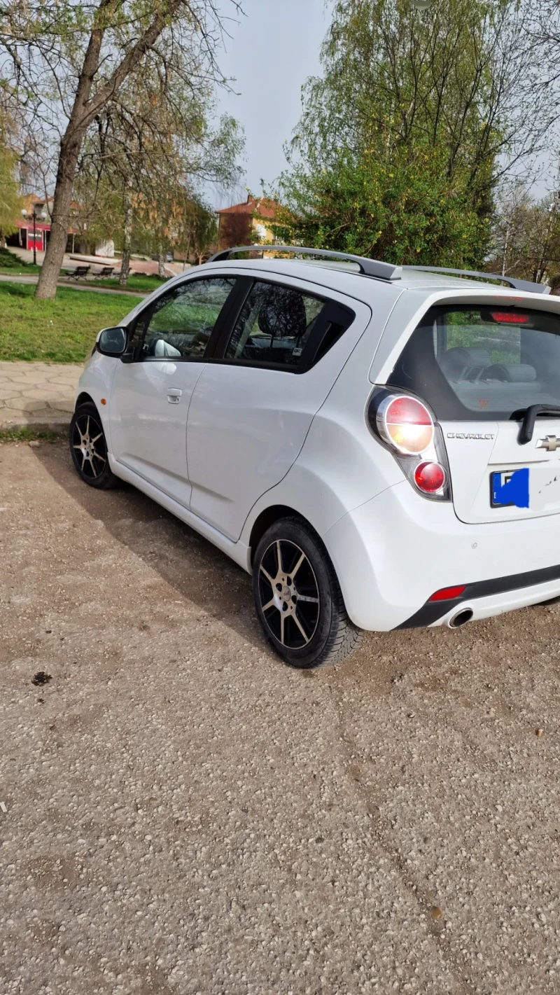 Chevrolet Spark, снимка 4 - Автомобили и джипове - 48181029