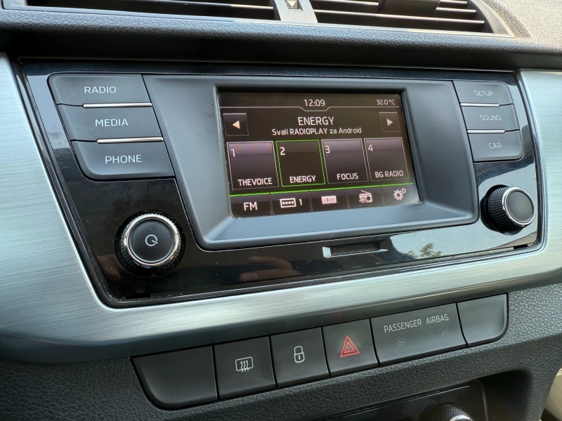 Skoda Fabia ГАРАНЦИЯ/1.4d 90 к.с. от България, снимка 13 - Автомобили и джипове - 50951014