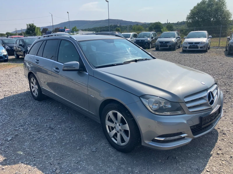 Mercedes-Benz C 220 Avantgarde, снимка 5 - Автомобили и джипове - 51276587