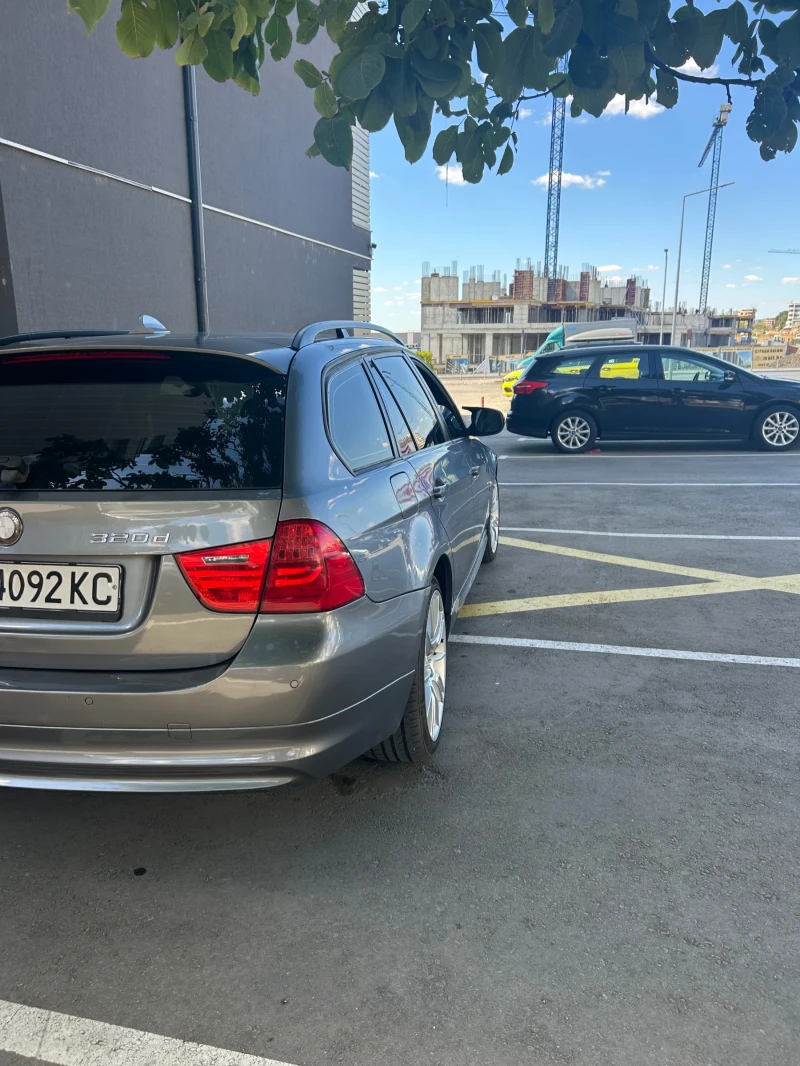 BMW 320, снимка 4 - Автомобили и джипове - 52672337