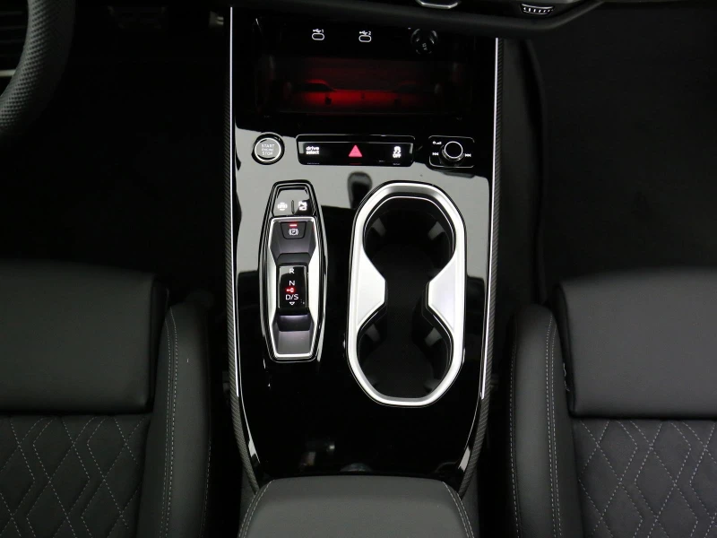 Audi A6 40 TDI/NEW MODEL/QUATTRO/S-LINE/EDITION ONE/CAMERA, снимка 11 - Автомобили и джипове - 53464309