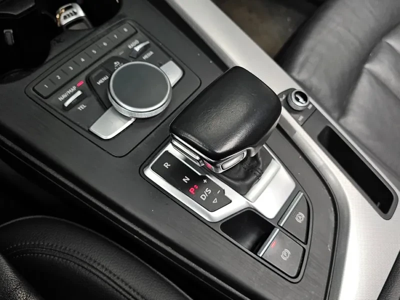 Audi A4 2.0 TDI, снимка 9 - Автомобили и джипове - 53886205