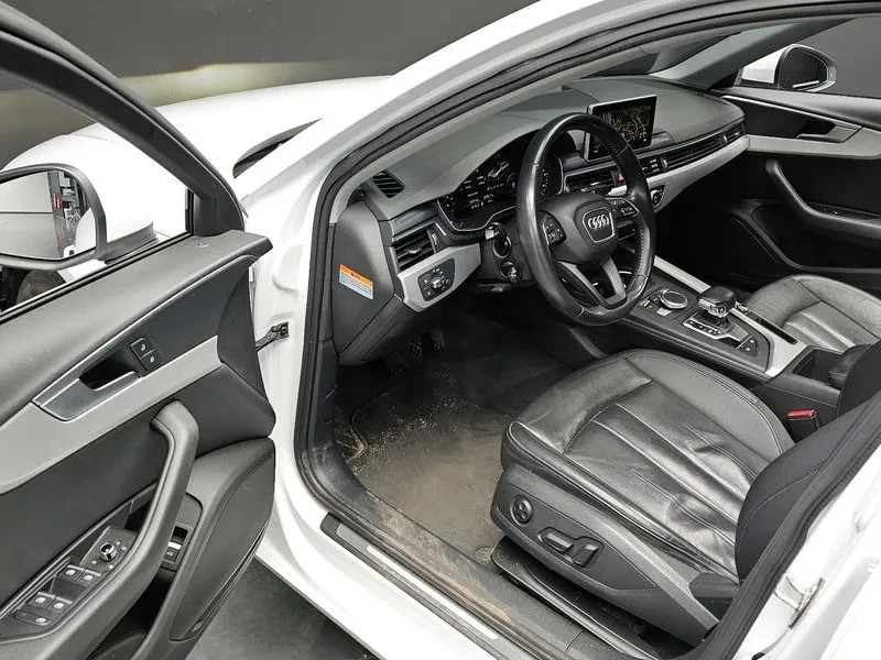 Audi A4 2.0 TDI, снимка 12 - Автомобили и джипове - 53886205