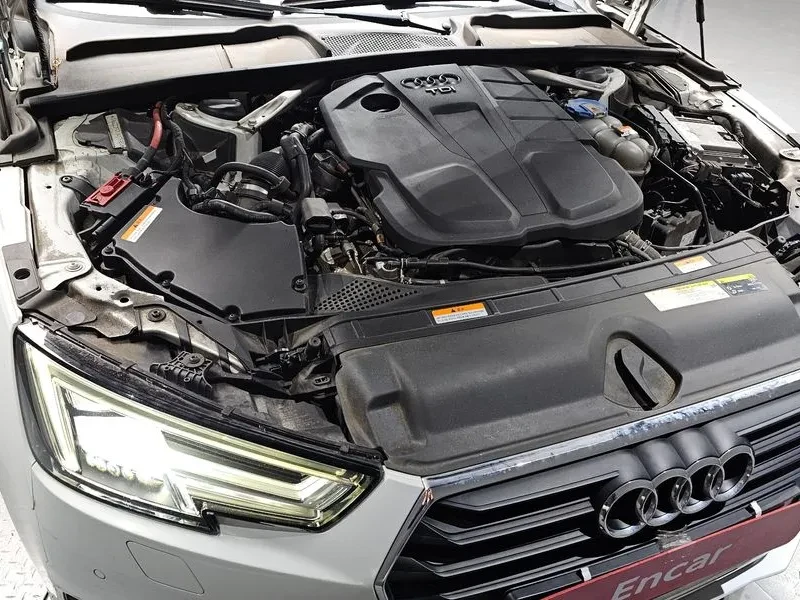 Audi A4 2.0 TDI, снимка 6 - Автомобили и джипове - 53886205