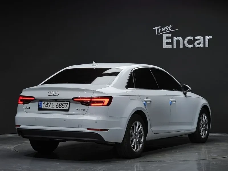 Audi A4 2.0 TDI, снимка 2 - Автомобили и джипове - 53886205