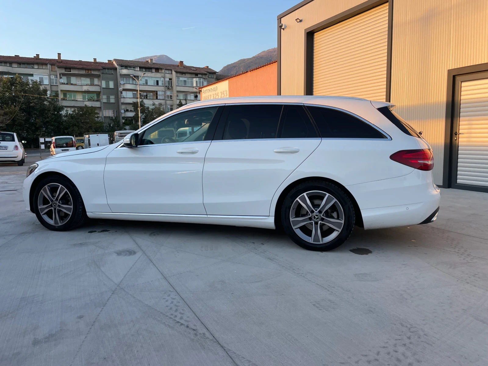 Mercedes-Benz C 220 CDI/DISTRONIC/KEYLESS GO/PARKASSISTENT/ - изображение 7