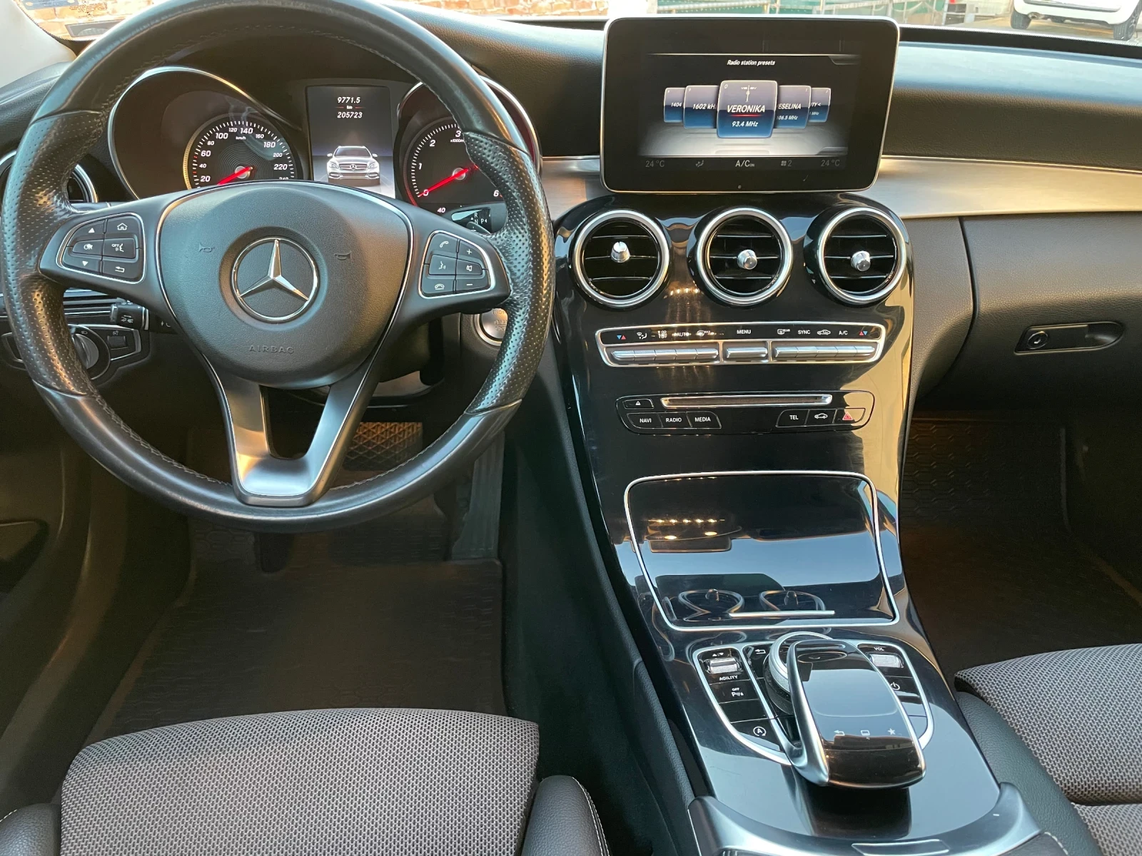 Mercedes-Benz C 220 CDI/DISTRONIC/KEYLESS GO/PARKASSISTENT/ - изображение 9