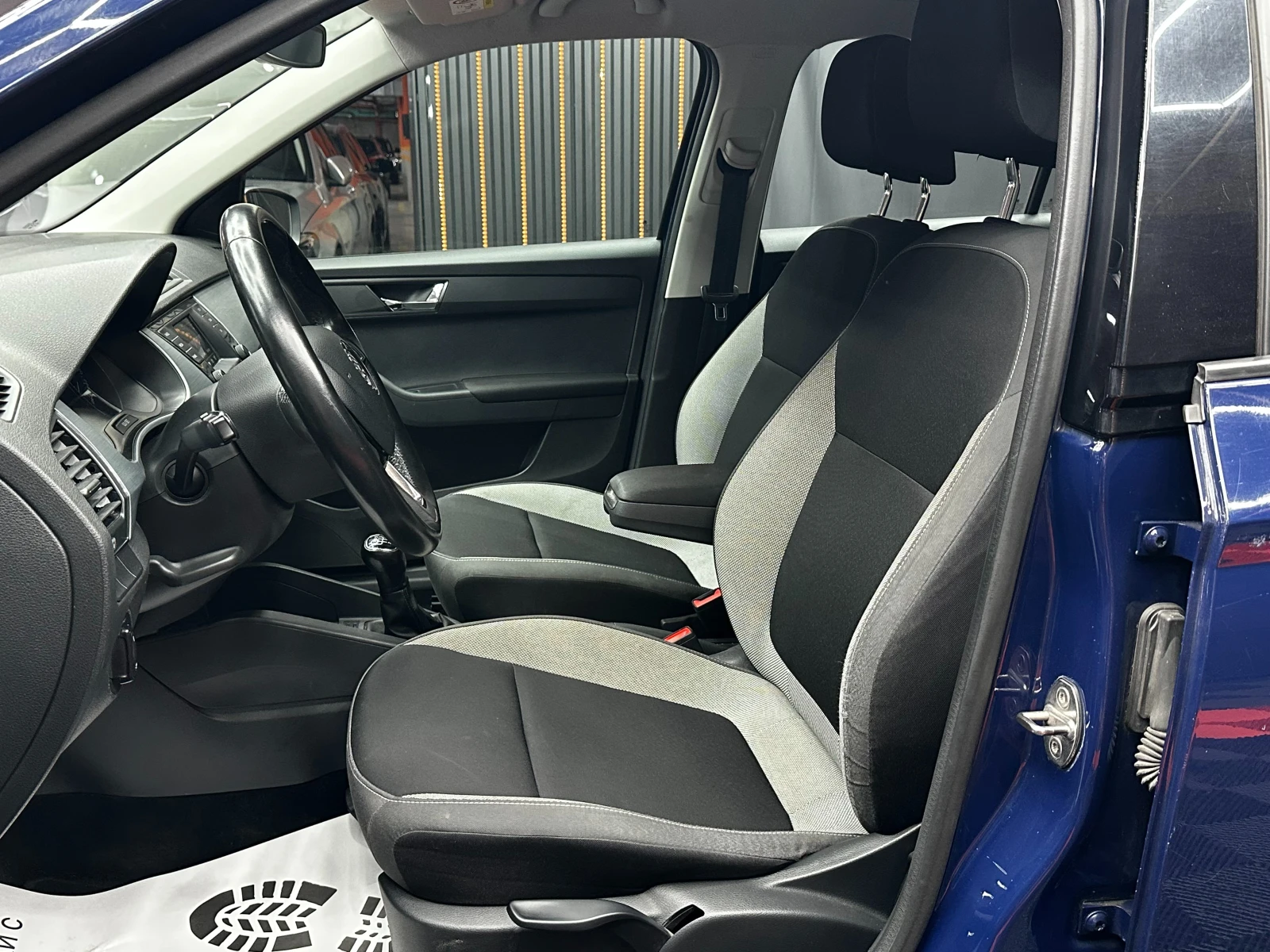 Skoda Fabia ГАРАНЦИЯ/1.4d 90 к.с. от БГ/БАРТЕР/ЛИЗИНГ/КОМЕНТАР, снимка 7 - Автомобили и джипове - 50951014