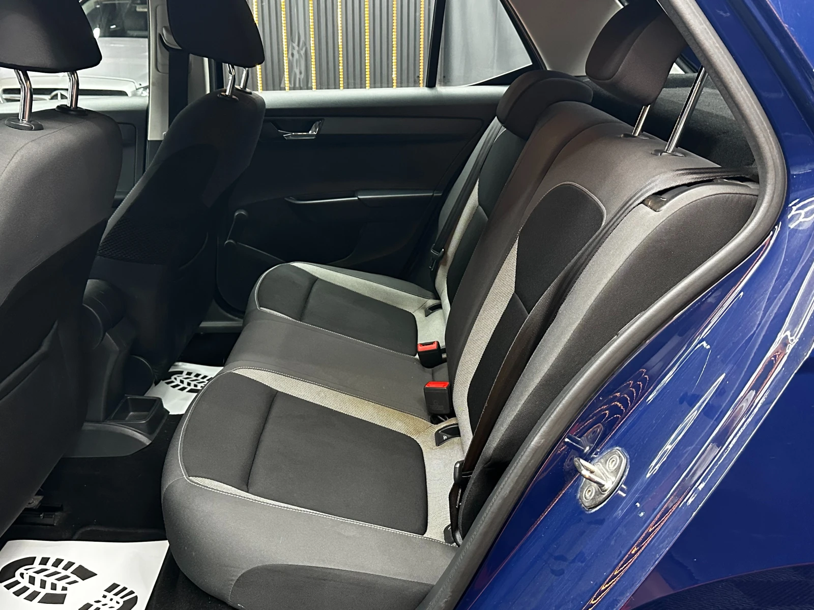 Skoda Fabia ГАРАНЦИЯ/1.4d 90 к.с. от БГ/БАРТЕР/ЛИЗИНГ/КОМЕНТАР, снимка 8 - Автомобили и джипове - 50951014