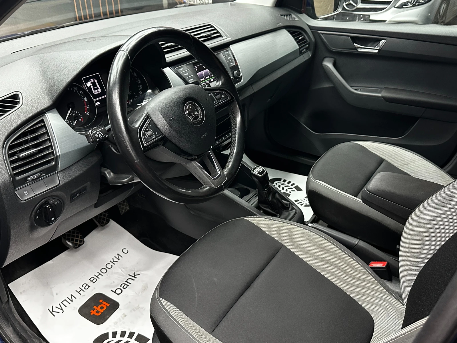 Skoda Fabia ГАРАНЦИЯ/1.4d 90 к.с. от БГ/БАРТЕР/ЛИЗИНГ/КОМЕНТАР, снимка 6 - Автомобили и джипове - 50951014