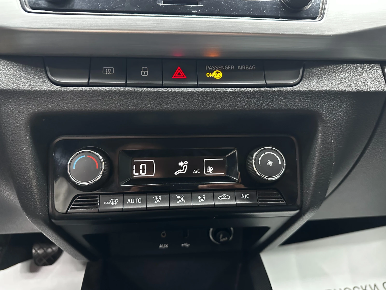 Skoda Fabia ГАРАНЦИЯ/1.4d 90 к.с. от БГ/БАРТЕР/ЛИЗИНГ/КОМЕНТАР, снимка 11 - Автомобили и джипове - 50951014