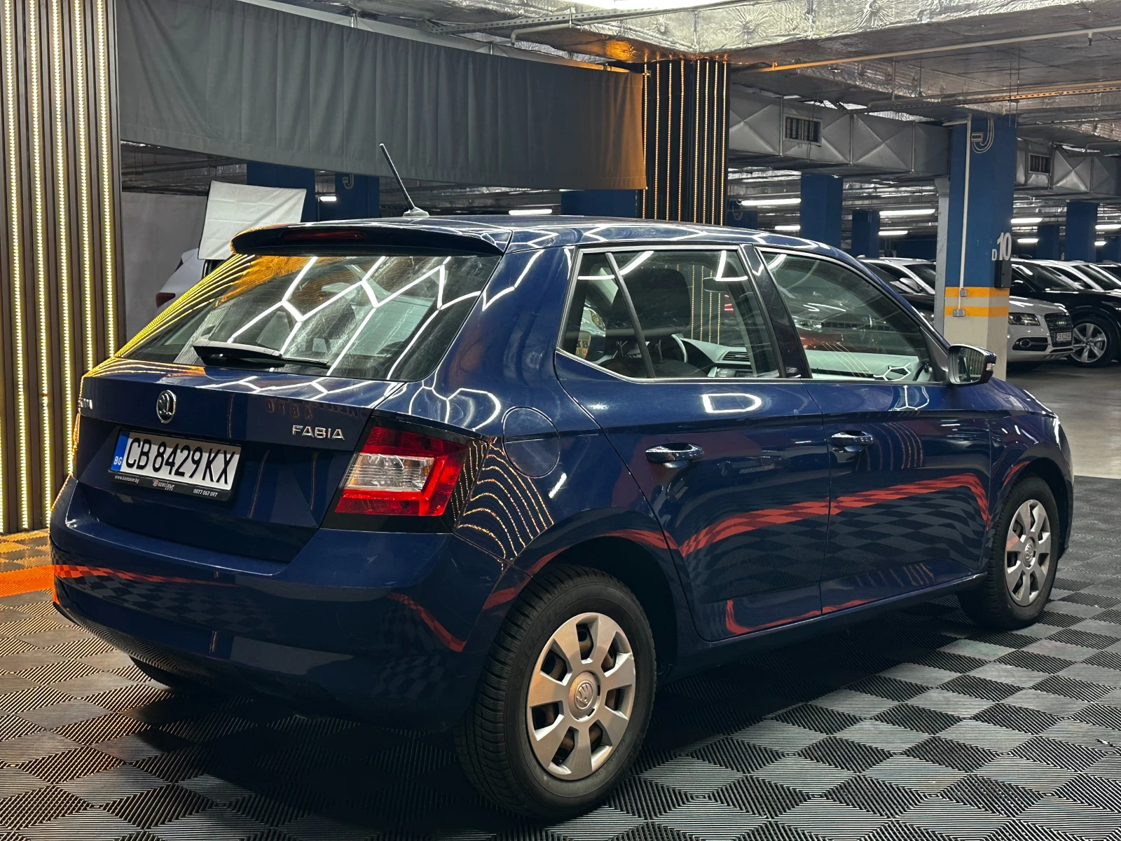 Skoda Fabia ГАРАНЦИЯ/1.4d 90 к.с. от БГ/БАРТЕР/ЛИЗИНГ/КОМЕНТАР, снимка 4 - Автомобили и джипове - 50951014