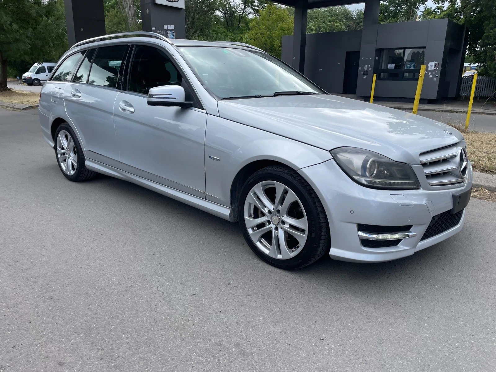 Mercedes-Benz C 220 CDI AVANGARDE AMG - изображение 3