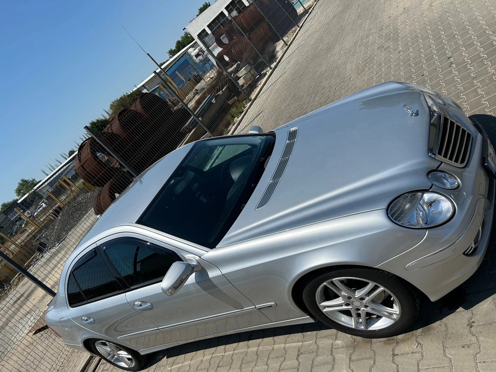 Mercedes-Benz E 320 CDI AVANTGARDE - изображение 4