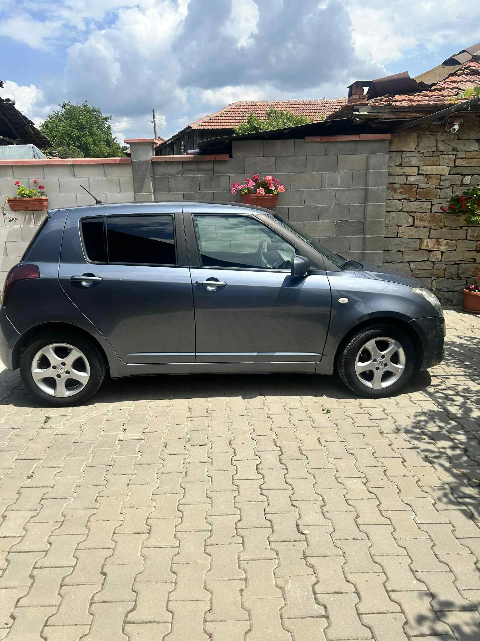 Suzuki Swift  - изображение 2
