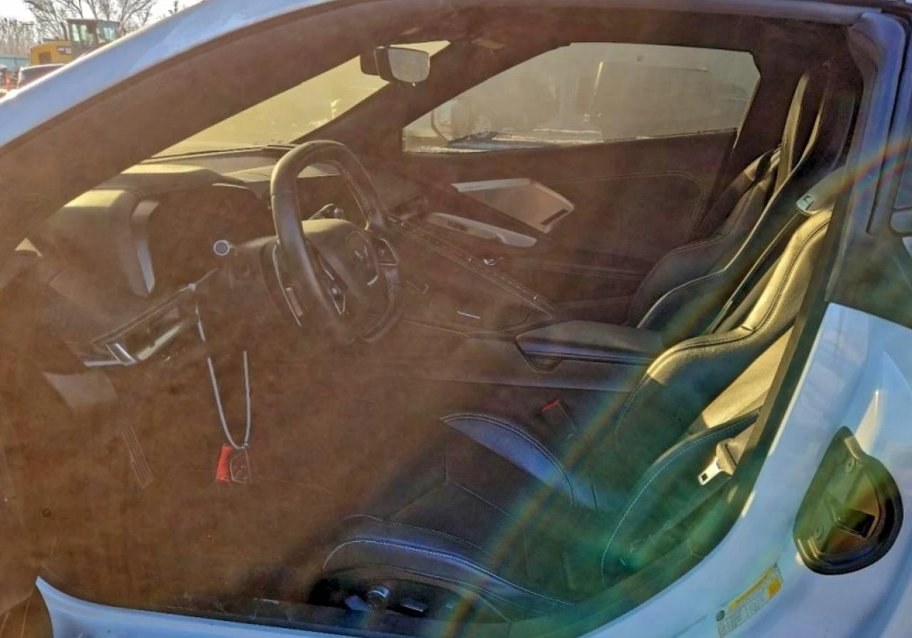 Chevrolet Corvette Stingray 2Lt - изображение 7