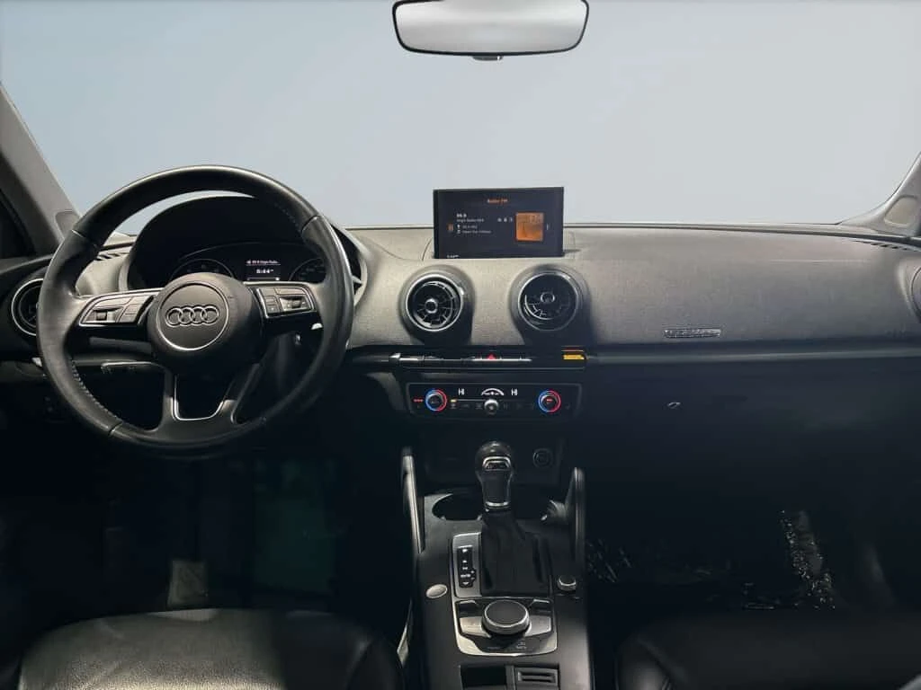 Audi A3 * Quattro S Line / Leather / NAV / Sunroof / Back , снимка 9 - Автомобили и джипове - 53911939