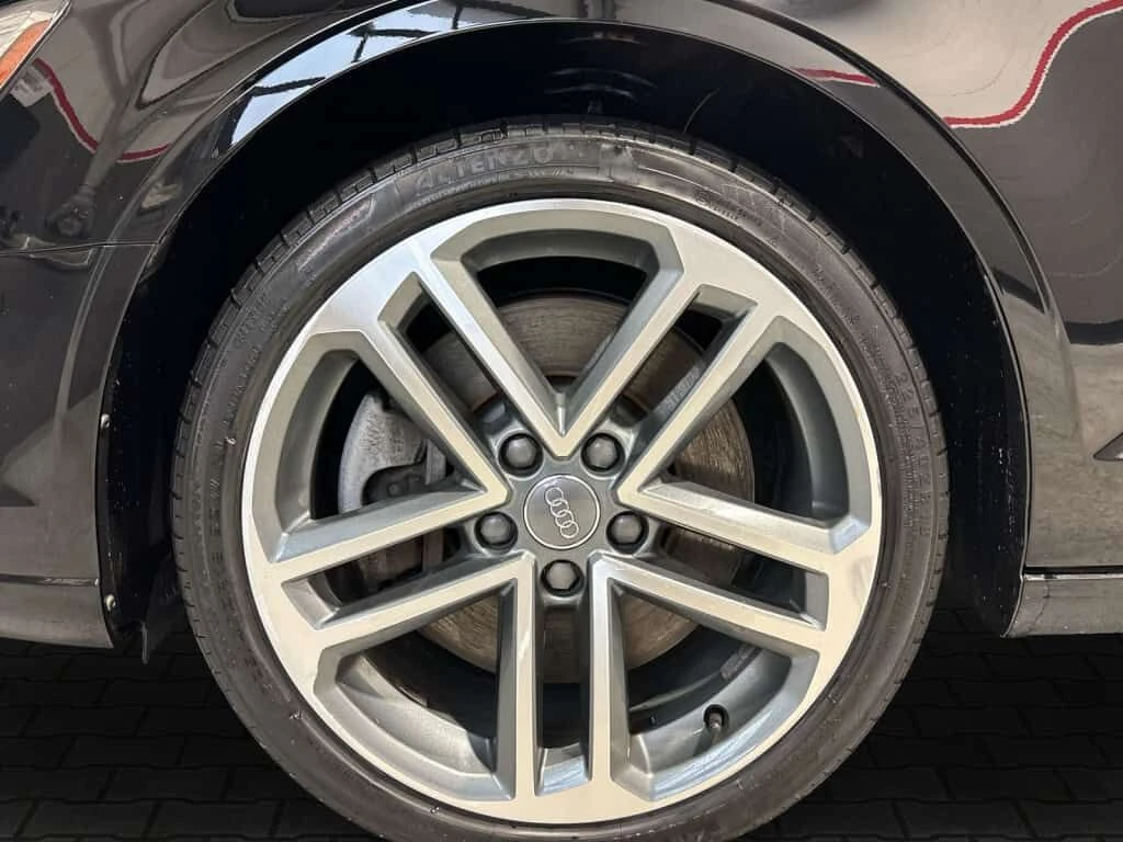 Audi A3 * Quattro S Line / Leather / NAV / Sunroof / Back , снимка 12 - Автомобили и джипове - 53911939