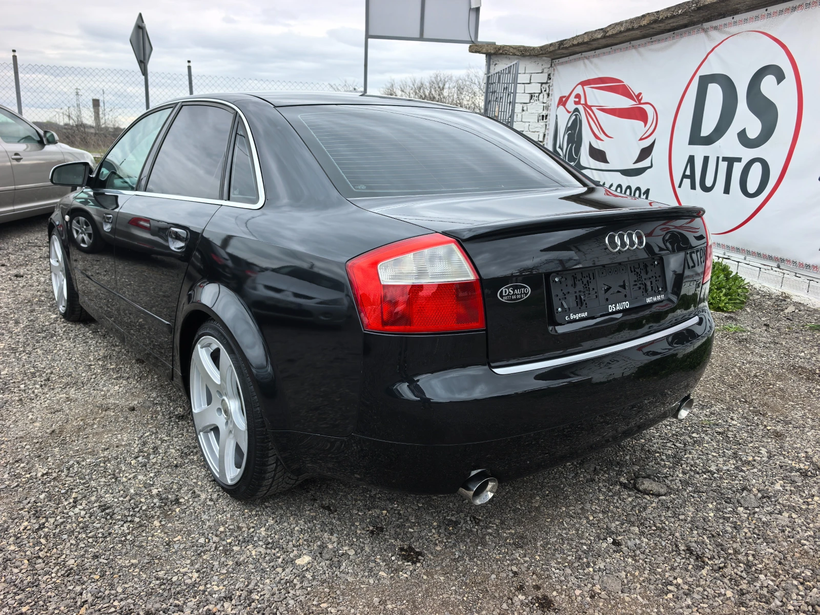 Audi A4 1.8T, снимка 3 - Автомобили и джипове - 53934485