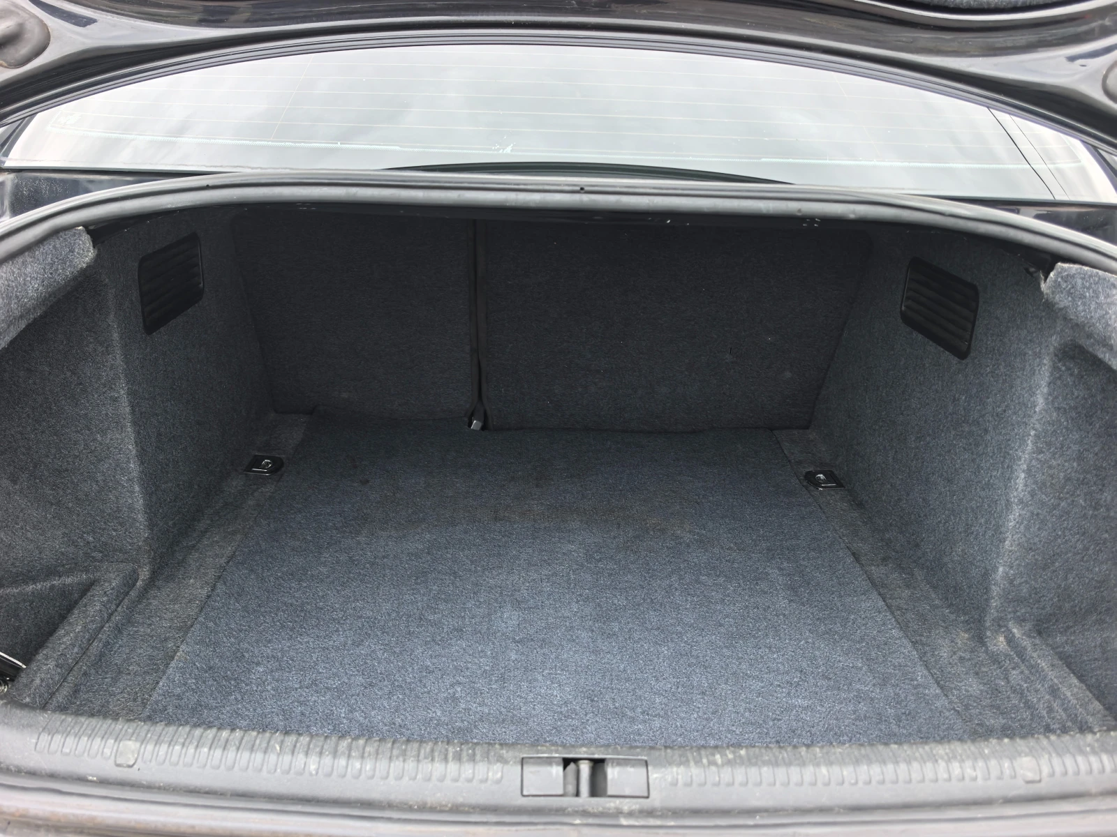 Audi A4 1.8T, снимка 11 - Автомобили и джипове - 53934485