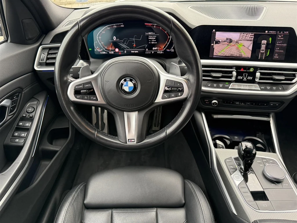 BMW 320 xDrive, снимка 12 - Автомобили и джипове - 54030728