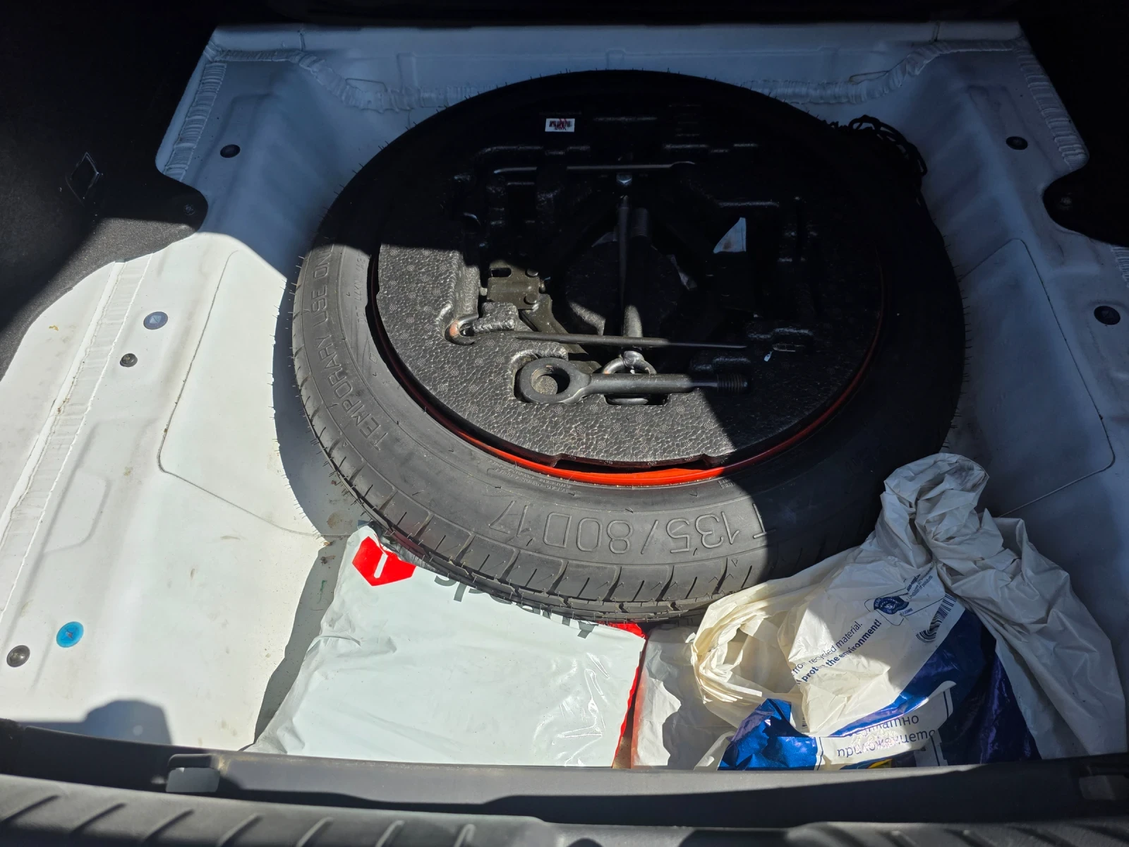 Hyundai Ioniq, снимка 8 - Автомобили и джипове - 54098496